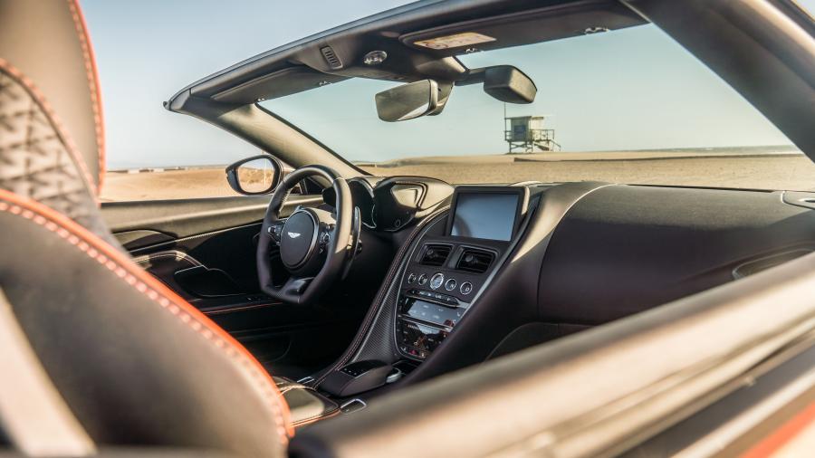 Торпедо Aston Martin DBS Superleggera Volante 2019 года  (WW) (фото 20 из 41)